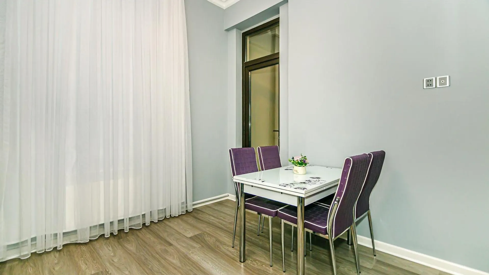 Deluxe Apartment 174/42 Baku